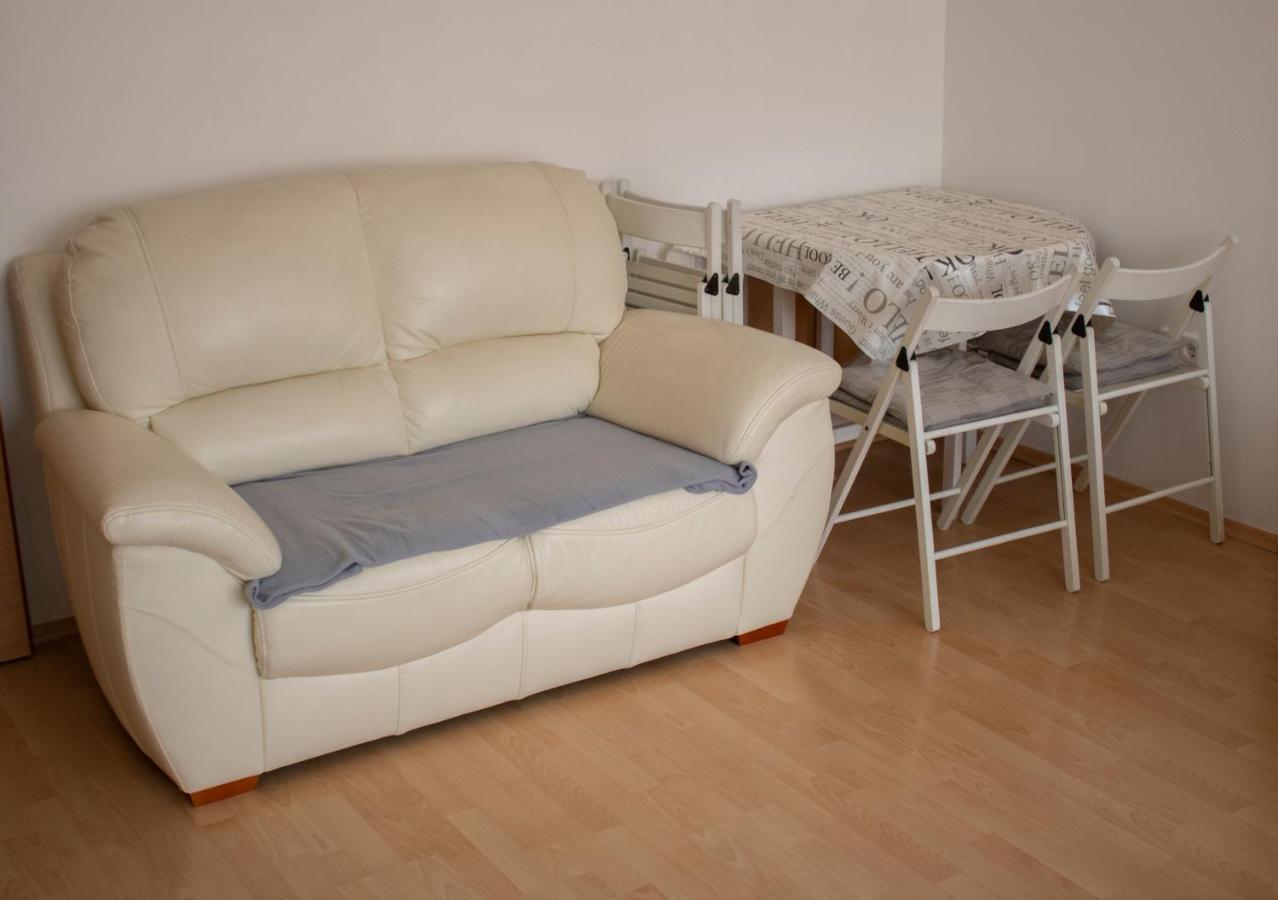 Csalogany Apartman Apartment Szekszárd Екстериор снимка