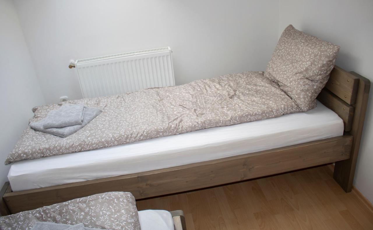 Csalogany Apartman Apartment Szekszárd Екстериор снимка